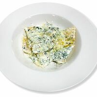 Равиоли с красной рыбой в Мегаполис