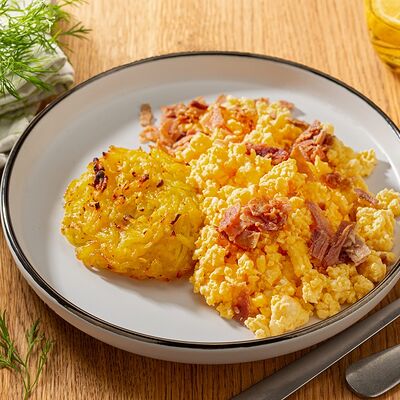 Драник со скрэмблом и беконом в Пока горячее по цене 510 ₽