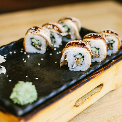 Ролл Угорь гриль в Рецептор по цене 530 ₽