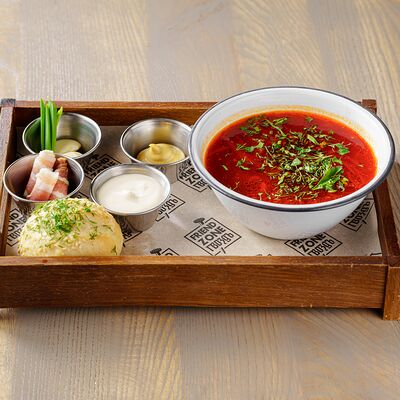 Борщ с пампушкой и салом в Friend Zone Гвоздь по цене 329 ₽