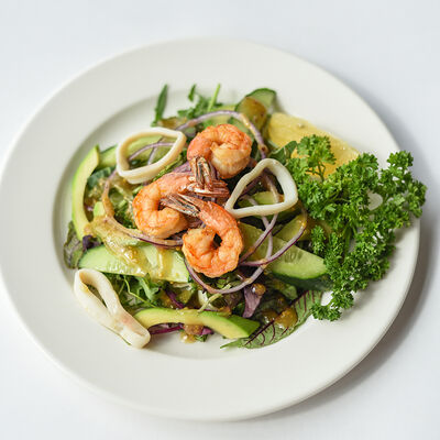 Салат с морепродуктами в Pizza Club по цене 490 ₽