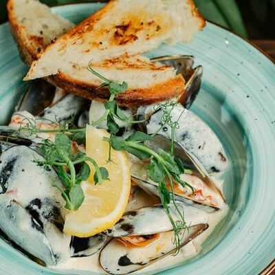 Мидии в сливочном соусе в Хочу и буду по цене 545 ₽