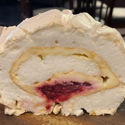 Меренговый рулет в Mybion по цене 350 ₽