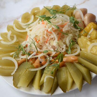 Лукошко солений в Сметана на Б. Садовой по цене 529 ₽