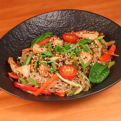 Фунчоза с куриным филе в Тот самый бар по цене 460 ₽