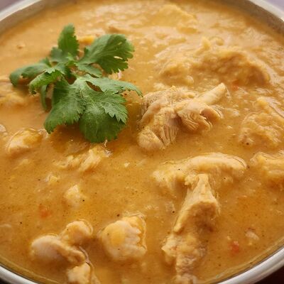 Манго чикен карри / Mango chicken curry в Tandoori Nights по цене 990 ₽
