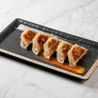Гёдза со свининой в Satoshi Sushi