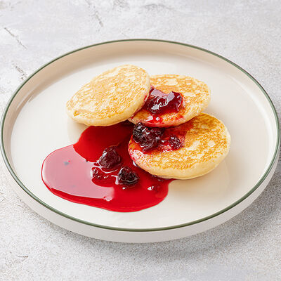 Панкейки с вареньем в Шоколадница по цене 390 ₽