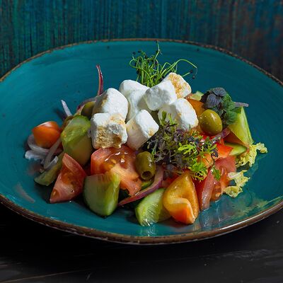 Греческий салат в Длинный нос по цене 550 ₽