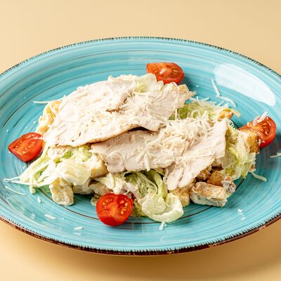 Салат Цезарь с курицей в Хачапури & Кофе по цене 490 ₽