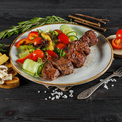 Шашлык из ягненка с овощами в ИТЛЕ Стейк-кафе Halal по цене 785