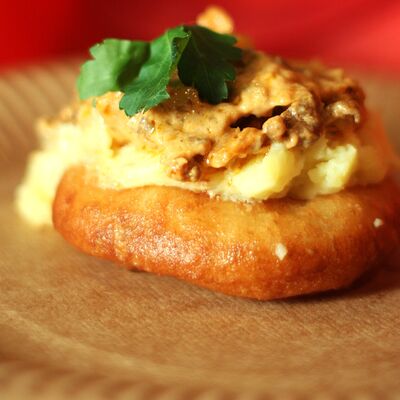 Пышка бефстроганов с пюре в Пышечная по цене 264 ₽