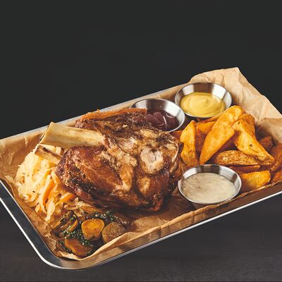 Рулька по-баварски в Gellert Bar по цене 1447 ₽