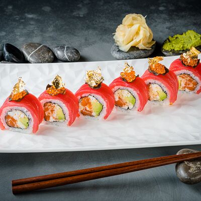 Ролл Тунец с трюфелем в Nella Foresta по цене 2400 ₽