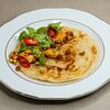 Лепешка Роти с куриной грудкой в Between по цене 680