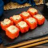 Ролл с курицей и икрой масаго Тори Яки в Fast Япония Premium Sushi по цене 552