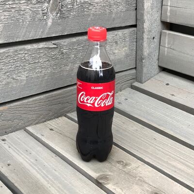 Coca-Cola в RoxКафе по цене 150 ₽