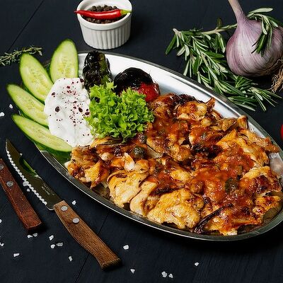 Донер Искандер с курицей в Шеф по цене 940 ₽