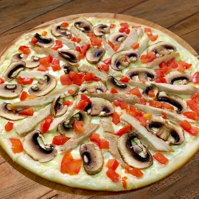 Пицца Курица с грибами в Мате по цене 700 ₽