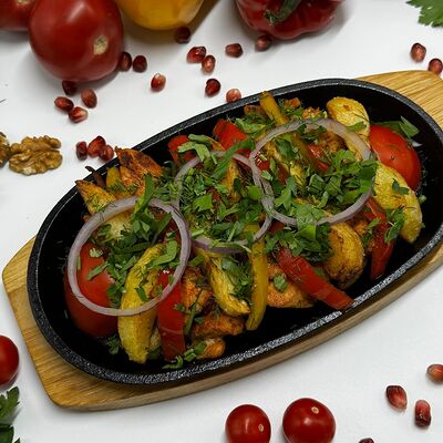 Оджахури из курицы в Хачапуридзе по цене 670 ₽