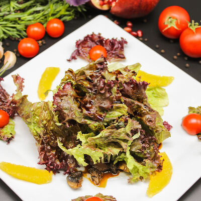 Теплый салат с куриной печенью в Кафе Хинкальная по цене 410 ₽