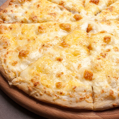 Пицца Четыре сыра в Марк Твен по цене 400 ₽