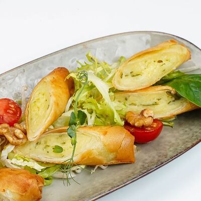 Самбуске с сыромв Фаттуш по цене 550 ₽