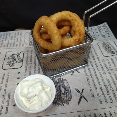 Луковые кольца в Три перца по цене 350 ₽