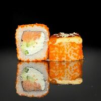 Запечённая Калифорния с лососем в Кинг Ролл