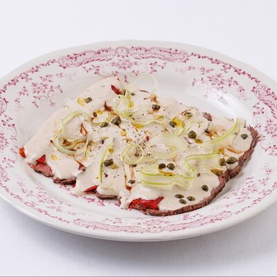 Вителло тоннато в Mela по цене 1140 ₽