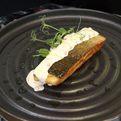 Филе мурманской форели под сливочно-икорным соусом в Picasso по цене 2200 ₽