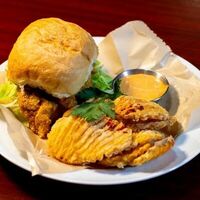 Бургер Куриное Филев Paddy's Irish Pub & Eatery