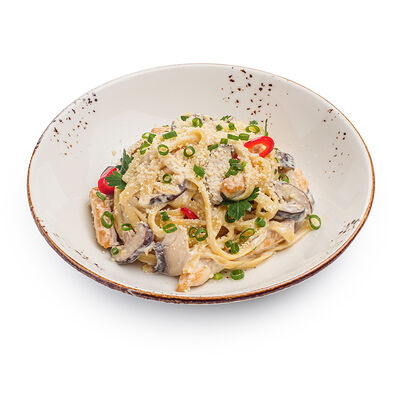 Лингвини с курицей и грибами в Окинава по цене 660 ₽