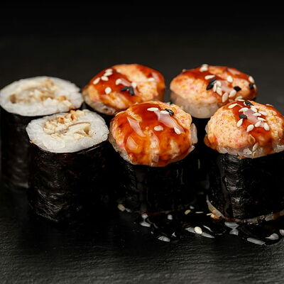 Маки с копченым угрем в Мистер суши по цене 452 ₽