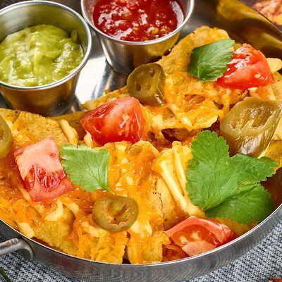 Начос с сыром в California Diner по цене 565 ₽