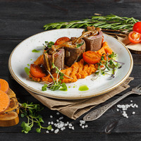 Рулетики из вырезки конины в ИТЛЕ Стейк-кафе Halal