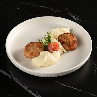 Куриные котлеты с пюре в Западный сад ! по цене 450 ₽