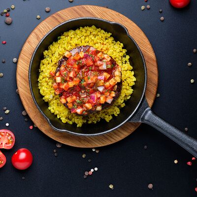 Бифштекс с булгуром и ананасовой сальсой в Mesto Sushi & Grill по цене 520