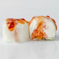 Спринг-ролл с форелью и креветкой в Лапша и Утки