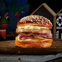 Чизбургер со свининой в Boro Burger