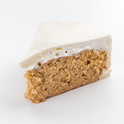 Молочный бисквит (порция) в Udcкафе Upside Down Cake по цене 340 ₽