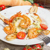 Салат Цезаридзе с креветками в Мушмула