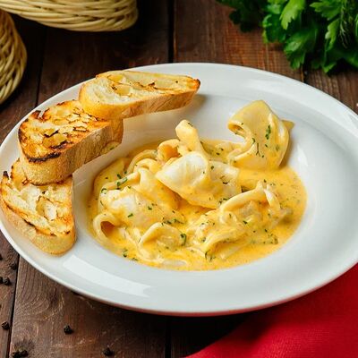 Кальмары в остро-сладком соусе в Burger House по цене 890 ₽