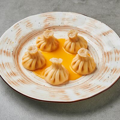 Хинкали с тыквой, тремя видами сыра и цедрой апельсина в Pivino по цене 420