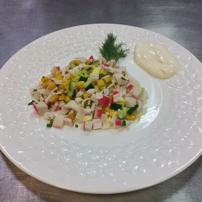 Салат Крабовый в 1001 пельмень по цене 240 ₽