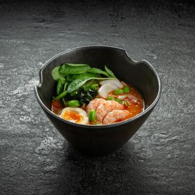 Кокосовый рамен с креветками и кальмаром в Ikigai по цене 790 ₽