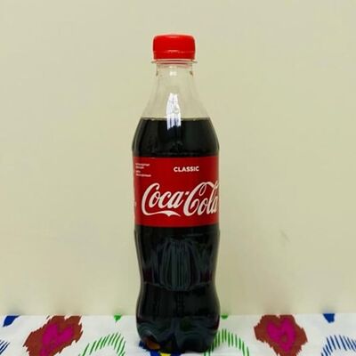 Кока-кола в Шаурма халяль в Перекрестке по цене 250 ₽