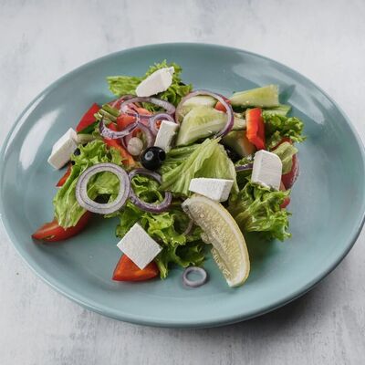 Салат Греческий в Yummy yummy по цене 220 ₽