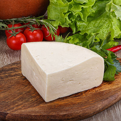 Сыр Сулугуни в Грузинский дворик по цене 300 ₽