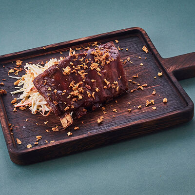 Свиные ребрышки BBQ c коул слоу в Нектарин по цене 1000 ₽